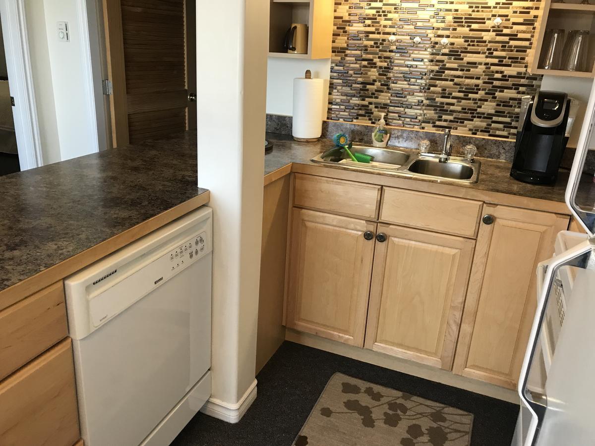 Acker Vacation Rentals Κελόουνα  Εξωτερικό φωτογραφία